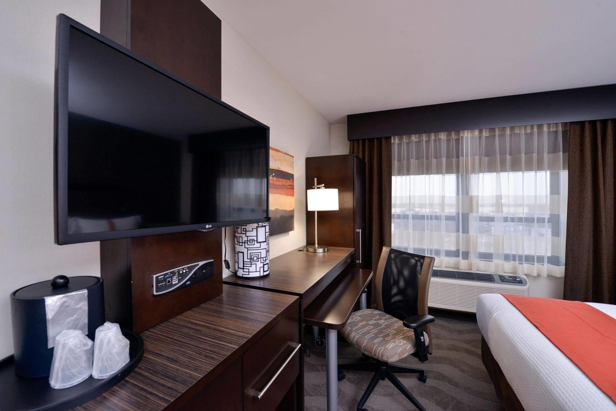 Holiday Inn New York-Jfk Airport Area, An Ihg Hotel Extérieur photo